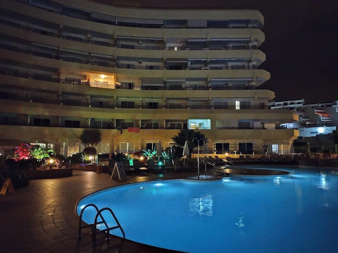 Fanabe Paradise - Artistically Designed Apartment Costa Adeje